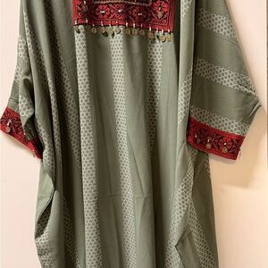 Green and Red Embroidered Kaftan / Jalabia